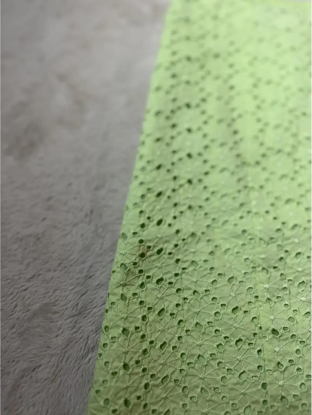 Willie Smith Light Green Eyelet Lace Skirt SZ 6‎